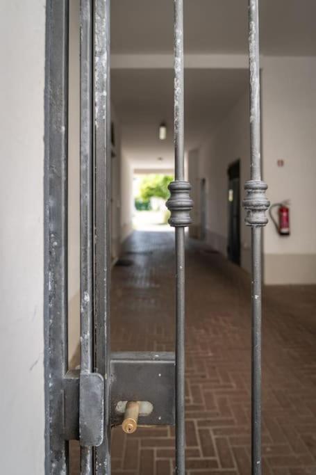 22 Home - Parcheggio Privato - Accogliente - Collegamento Sardegna E Corsica Λιβόρνο Εξωτερικό φωτογραφία